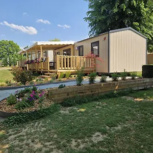 Camping Les Rives Du 