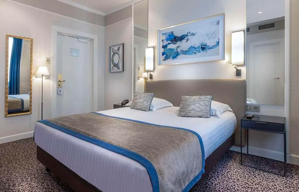 Hotel Du Bois Champs-Elysees Paris 3*,  France