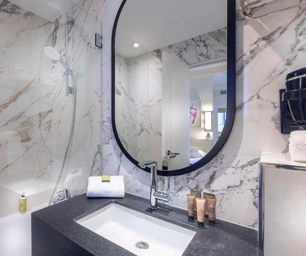 Hotel Du Bois Champs-Elysees Paris