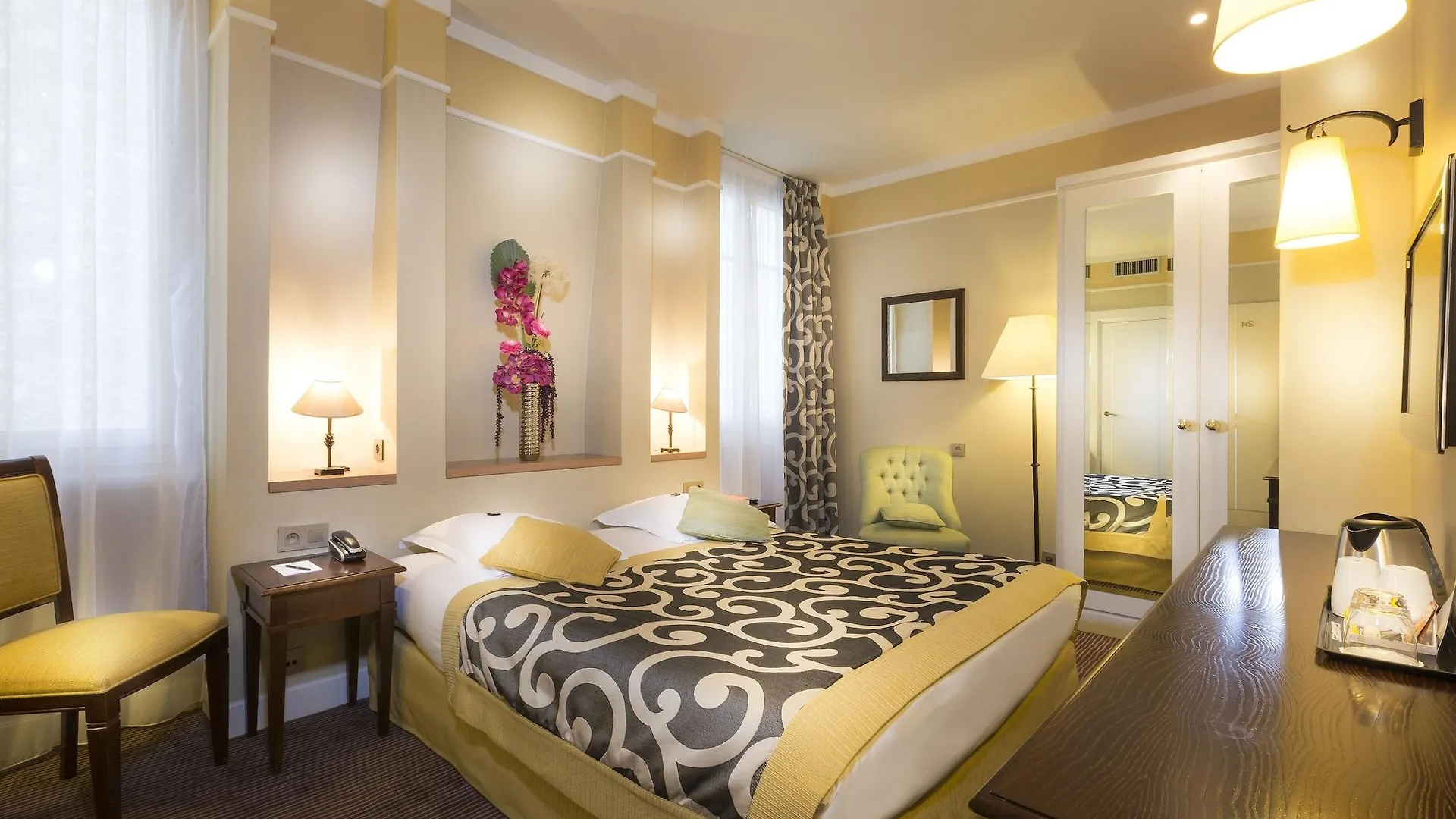*** Hotel Hôtel Du Bois Champs-Elysées Paris France