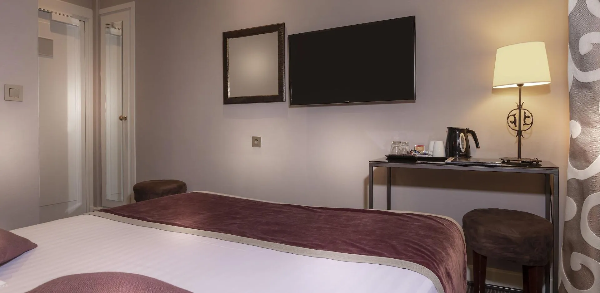 Hôtel Du Bois Champs-Elysées Paris Hotel
