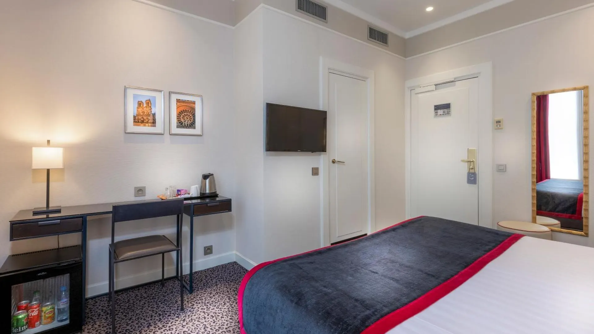 Hôtel Du Bois Champs-Elysées Paris France