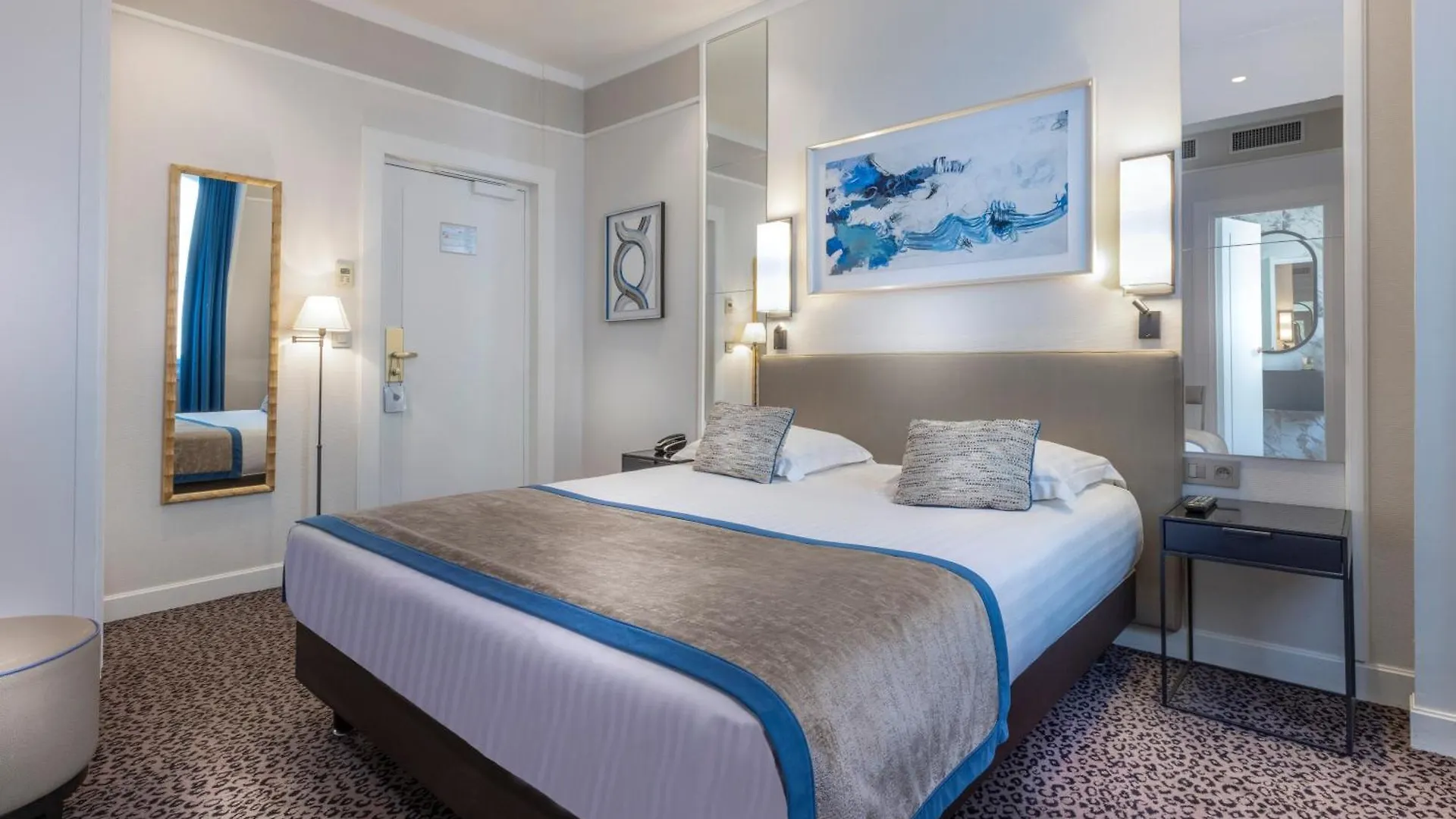 Hôtel Du Bois Champs-Elysées Paris France