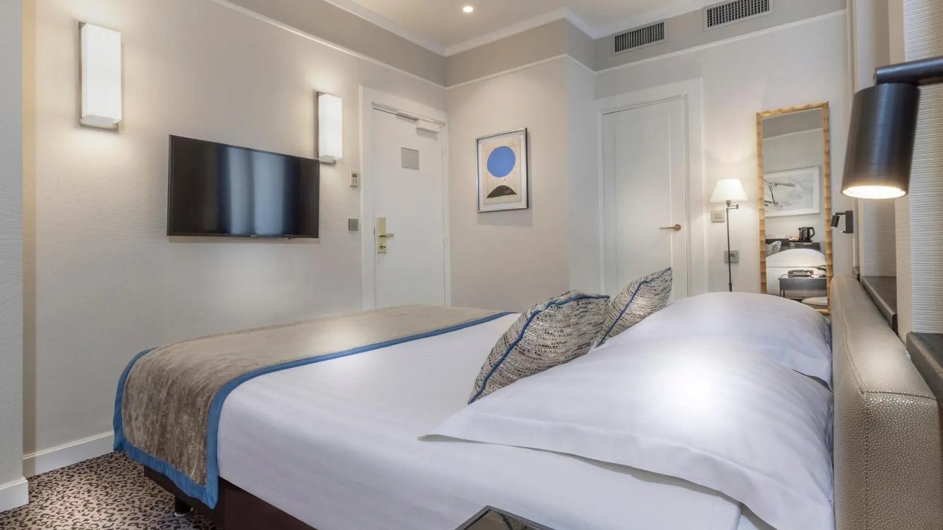 Hotel Hôtel Du Bois Champs-Elysées Paris