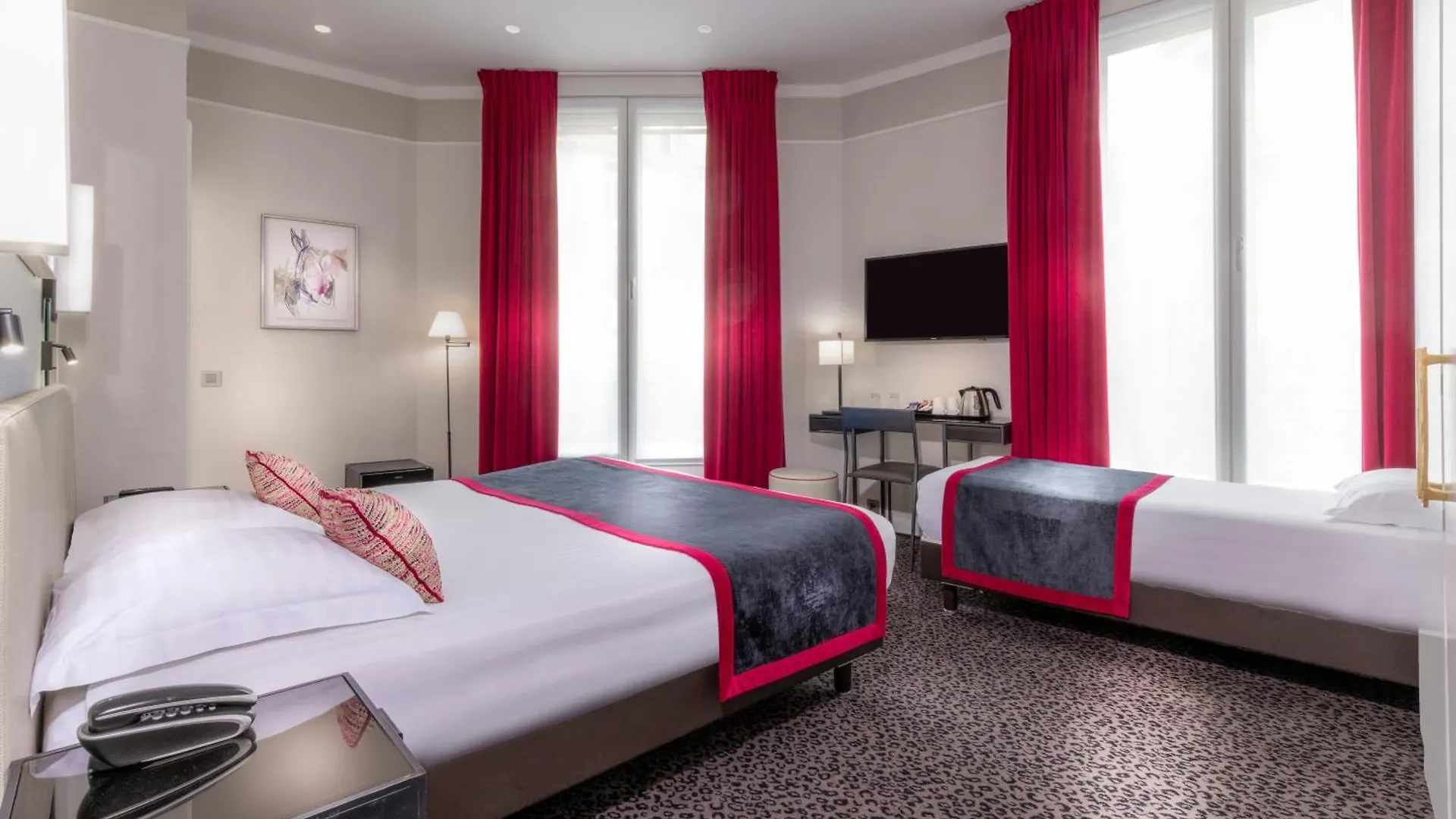 Hotel Hôtel Du Bois Champs-Elysées Paris