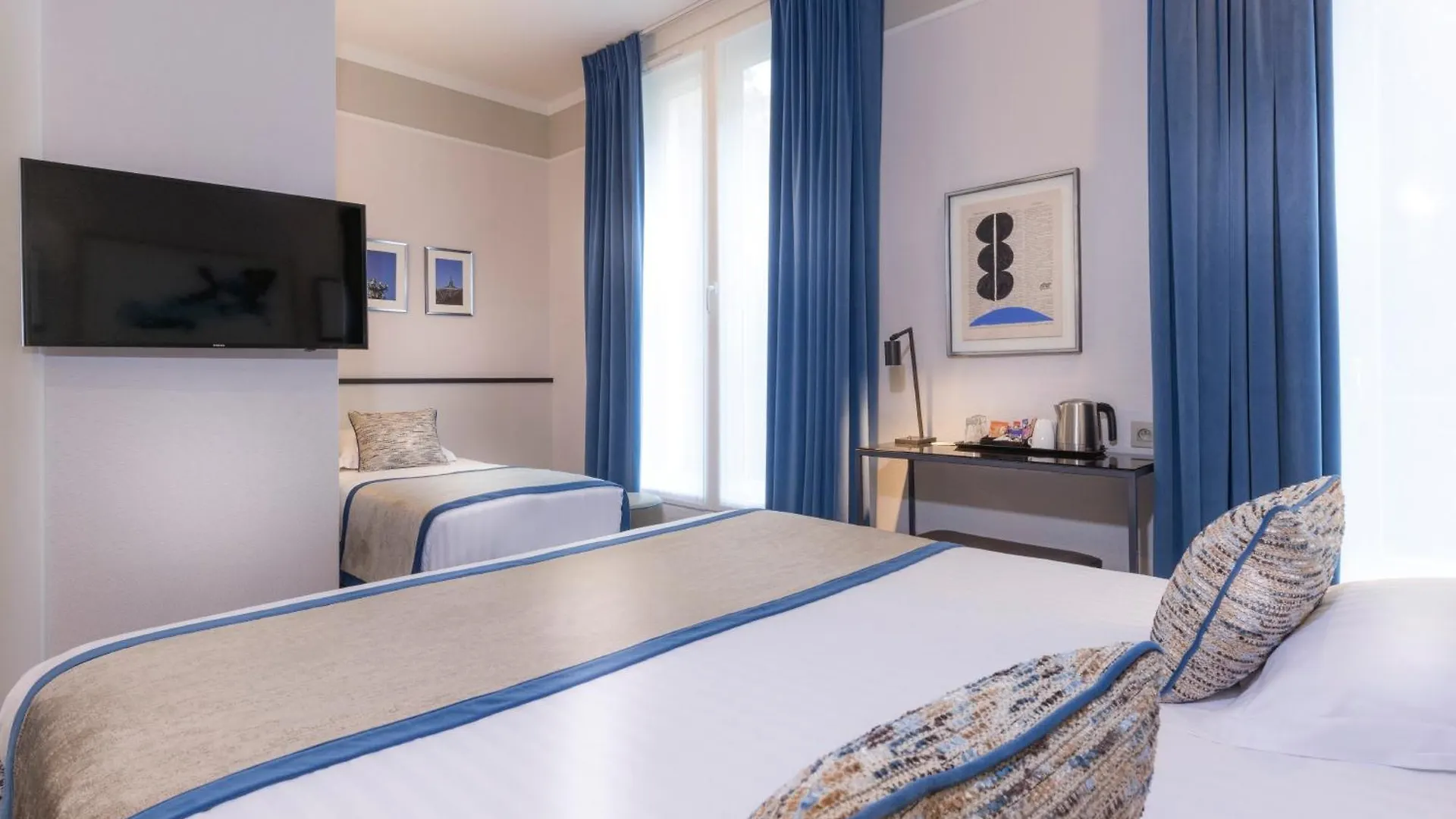 Hôtel Du Bois Champs-Elysées Paris Hotel
